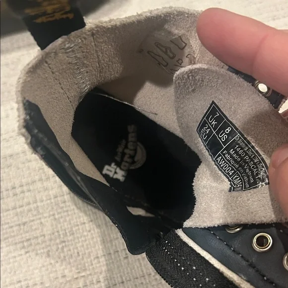 Dr. Airwair Martens Kids Shimmer Boots - Silver and Pink - Picture 4 of 5